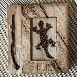 Handcrafted St. Lucia Natural Leaf Photo Album Tropical Gecko Design Scrapbook